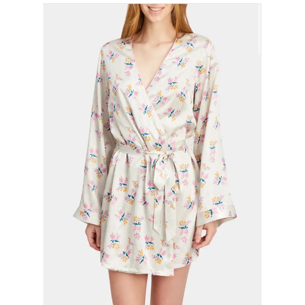 NWT Morgan Lane Langley silky robe in moon gray